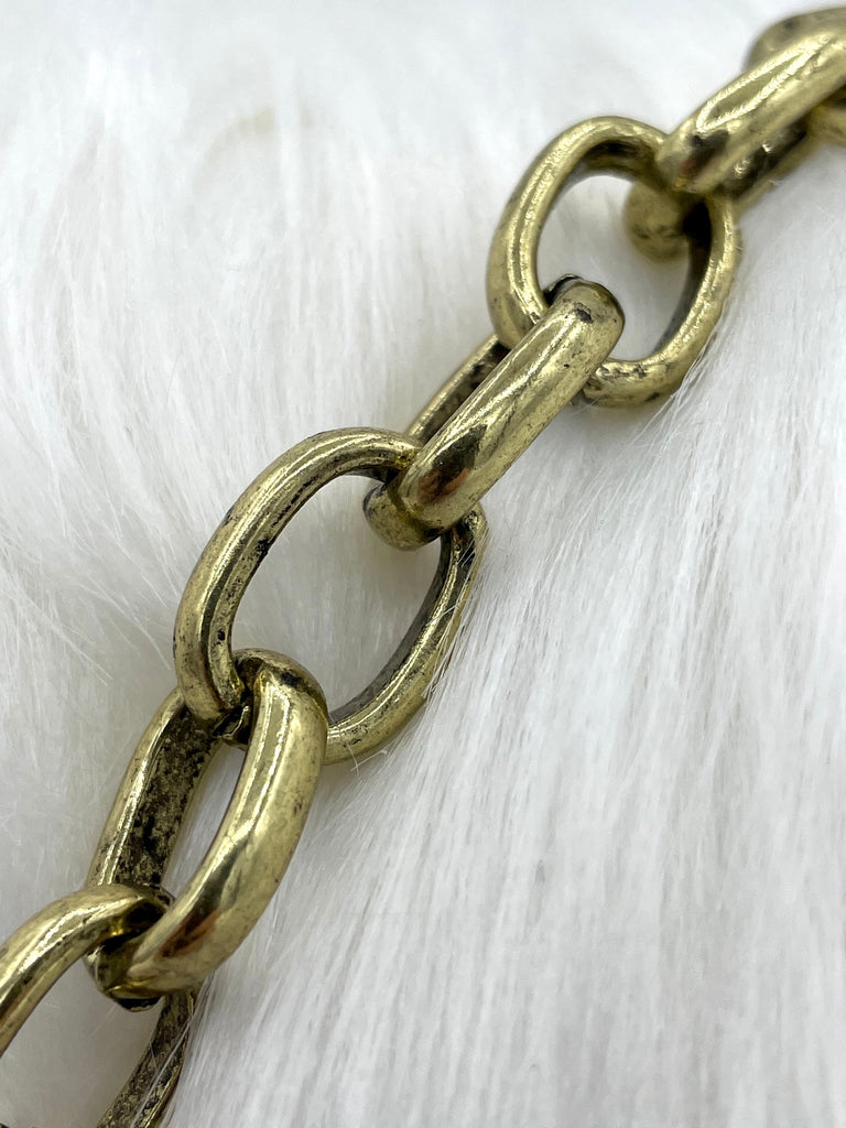 Chunky Cable Rolo Chain Oval sold by the foot. 16mm x 11mm x 3.48mm. Electroplated Base Metal, Statement chain 5 finish available. Fast ship