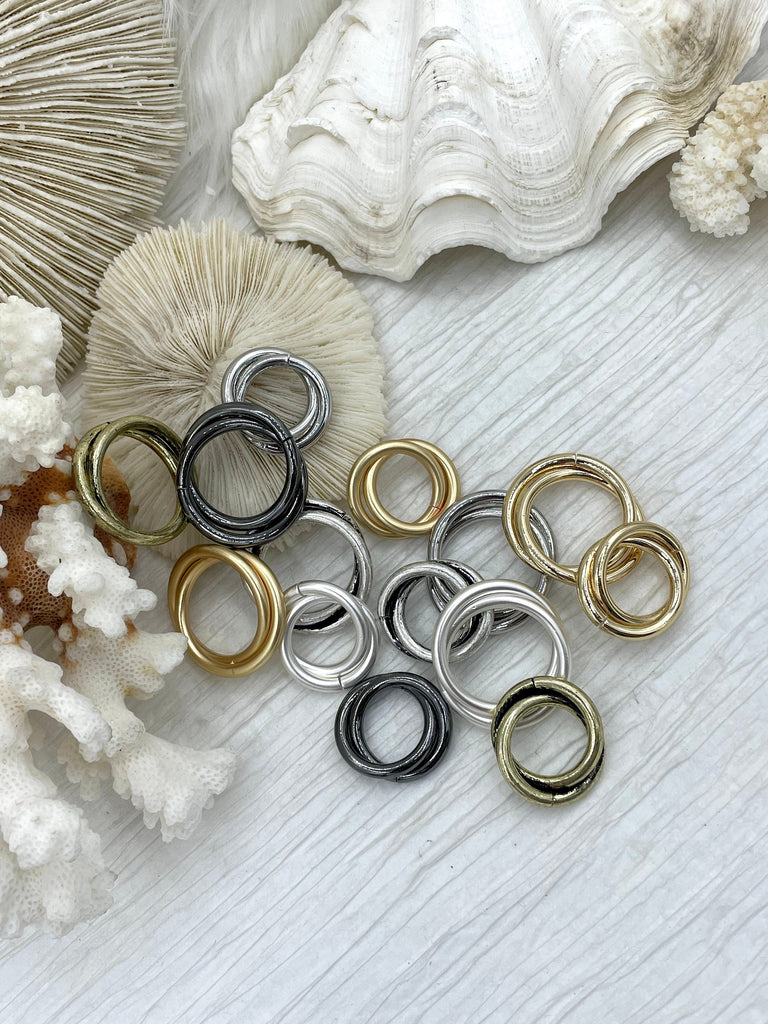 Interlocked Ring Connector, 7 Colors, 2 Size, Jewelry Connector, Hoop Charm Holder,  28mm, 22mm Soldered Double Crossover Ring ,Fast Ship Bling by A
