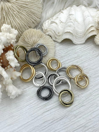 Interlocked Ring Connector, 7 Colors, 2 Size, Jewelry Connector, Hoop Charm Holder,  28mm, 22mm Soldered Double Crossover Ring ,Fast Ship Bling by A