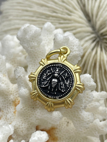 French Bee Replica Coin, Reproduction Bee Coin, Bee Coin Pendant, Coin, Bee Jewelry, Coin pendant, Petite Coin, 5 bezel colors Fast Ship